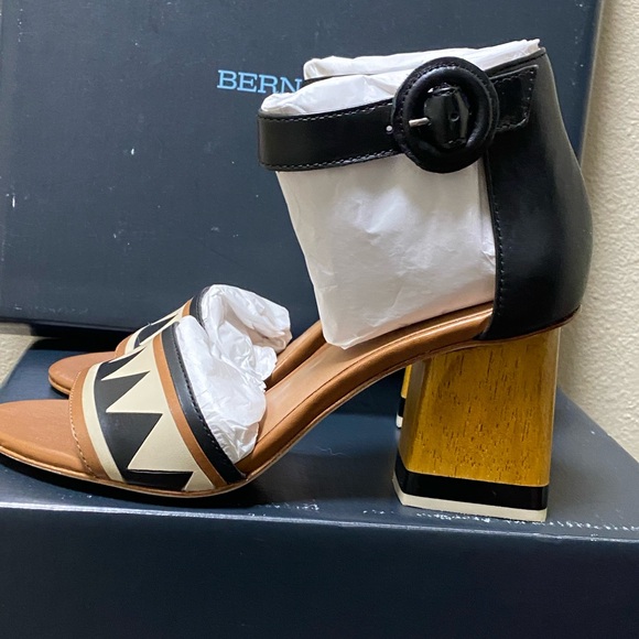 Bernardo Nikita sandal GORGEOUS! SOLD OUT NWOB 7.5 #anthropologie - Picture 1 of 6